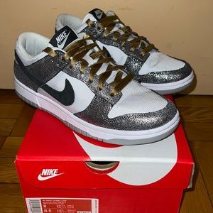👟😎Nike”Golden Gals” Dunk Low| Women Size 8 |Men 6.5